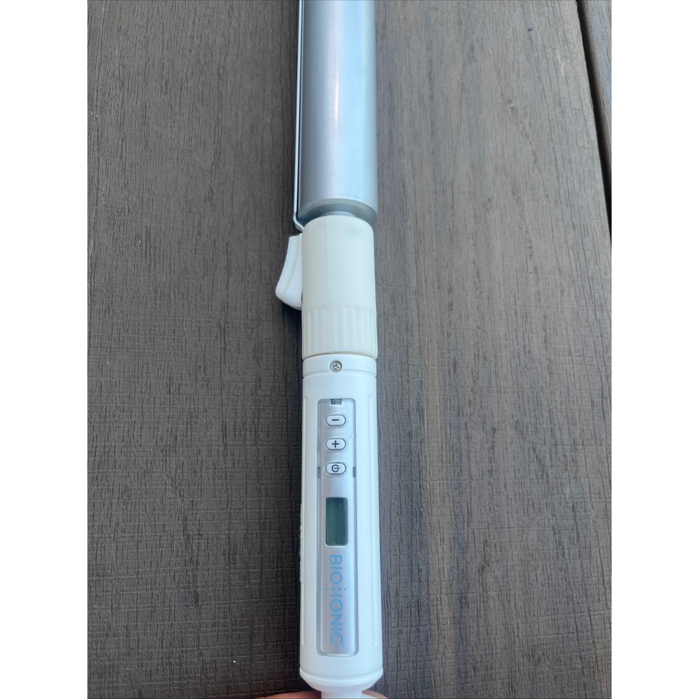 Bio Ionic StyleWinder 1.25 inch Rotating Styling Iron White Silver JPA057
